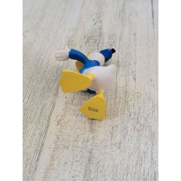 Donald Duck Disney bow blue toy figure Pixar - Picture 4 of 4